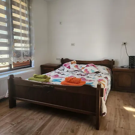 къща еребор Prázdninový dům Radantsi