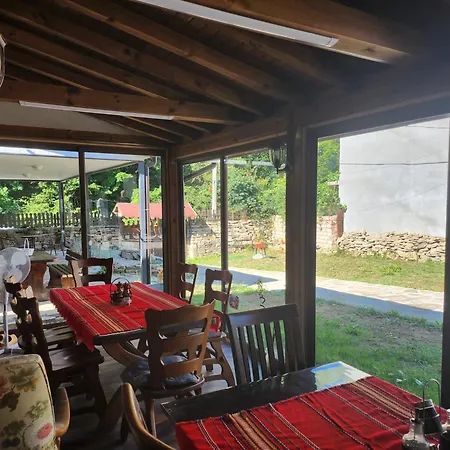 къща еребор Prázdninový dům Radantsi